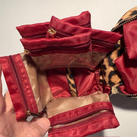 PurseN Cheetah Print Tiara Jewelry Case with Inner Pouches and Zipper Closure - Picture 7 of 15